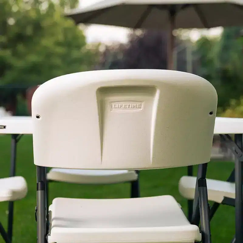 Chaise pliante à piétement en boucle, usage commercial léger, lot de 4 – Blanc, utilisation intérieure et extérieure