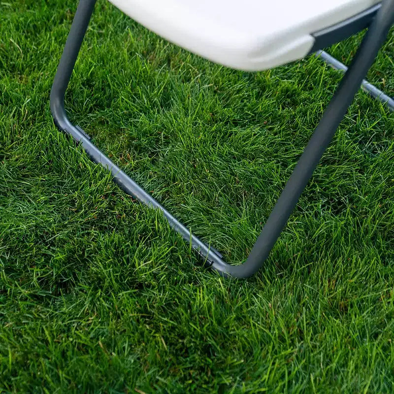 Chaise pliante à piétement en boucle, usage commercial léger, lot de 4 – Blanc, utilisation intérieure et extérieure